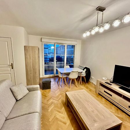 Apartament Le Sept Avec Parking, Transfert Vaires-sur-Marne Zewnętrze zdjęcie