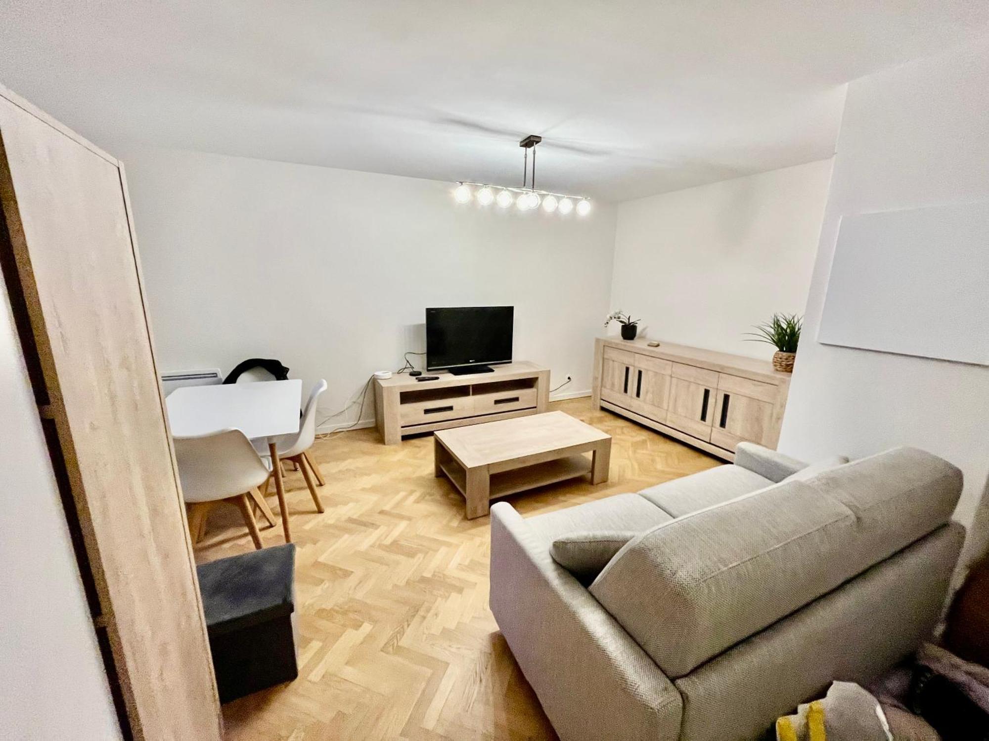 Apartament Le Sept Avec Parking, Transfert Vaires-sur-Marne Zewnętrze zdjęcie