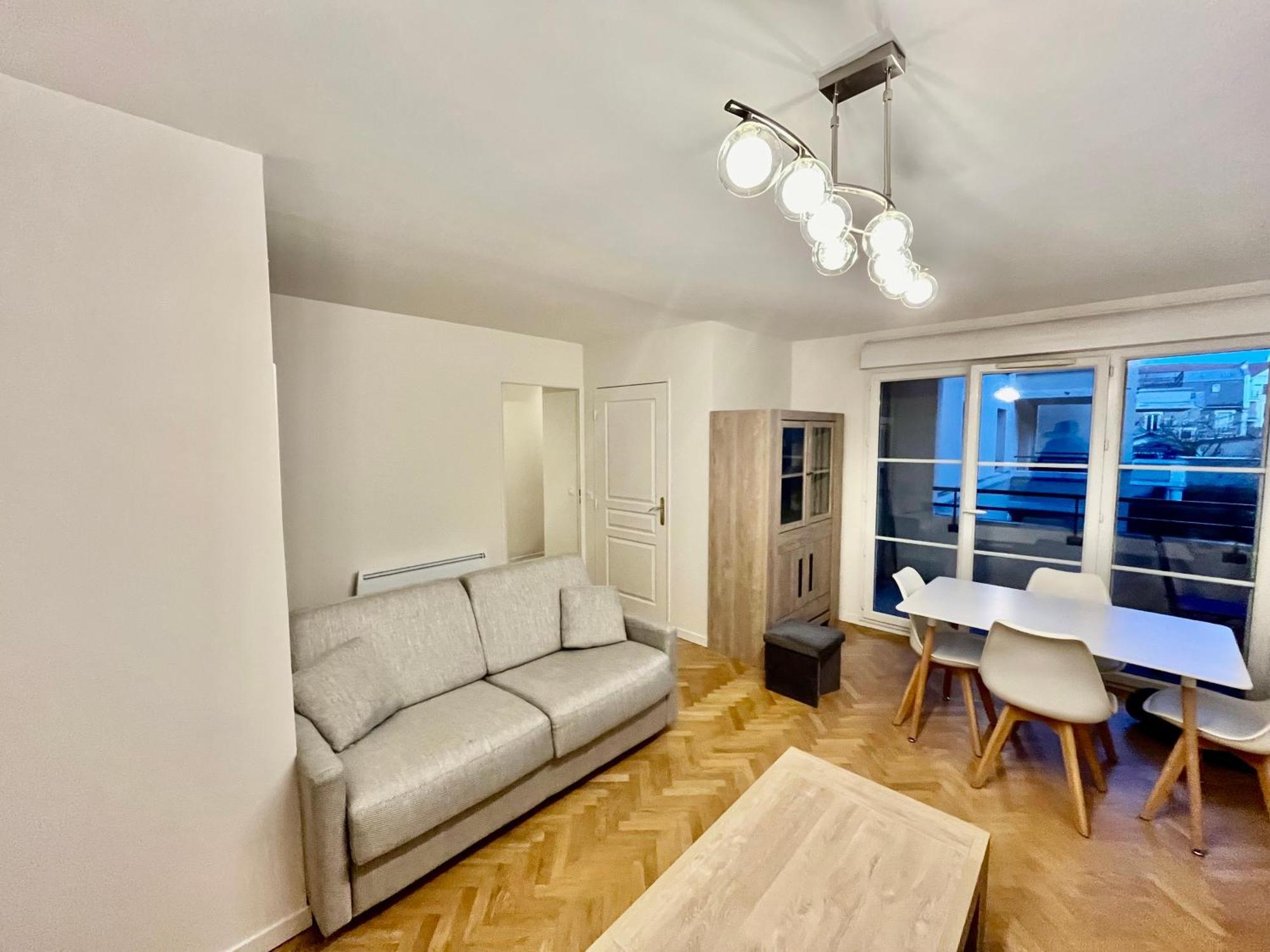 Apartament Le Sept Avec Parking, Transfert Vaires-sur-Marne Zewnętrze zdjęcie