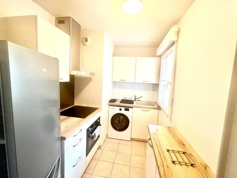 Apartament Le Sept Avec Parking, Transfert Vaires-sur-Marne Zewnętrze zdjęcie